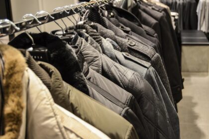 Ubrania używane Napapijri – funkcjonalność i styl w jednym