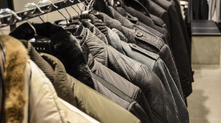 Ubrania używane Napapijri – funkcjonalność i styl w jednym